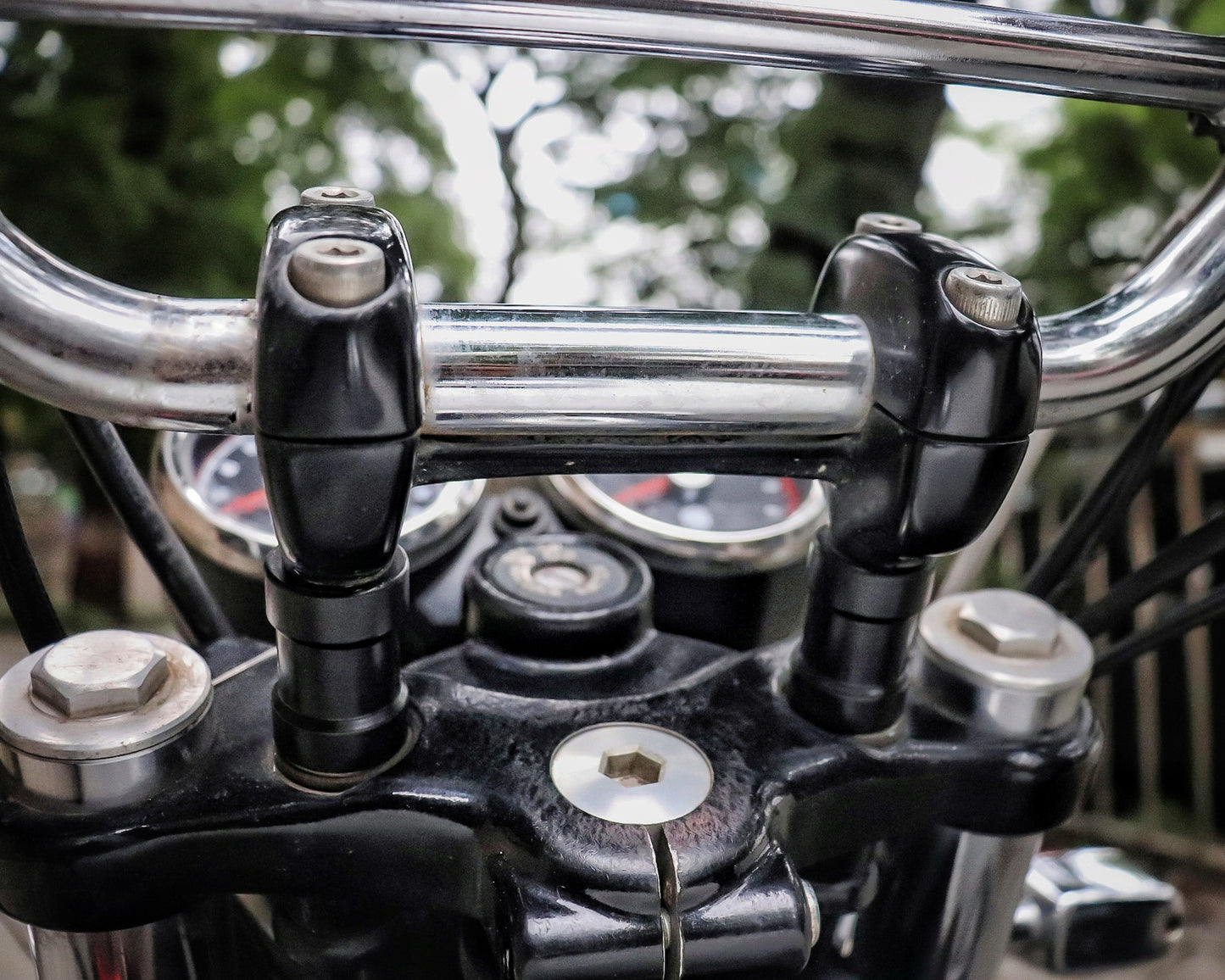 Royal Enfield Interceptor 650- Handle Bar Risers