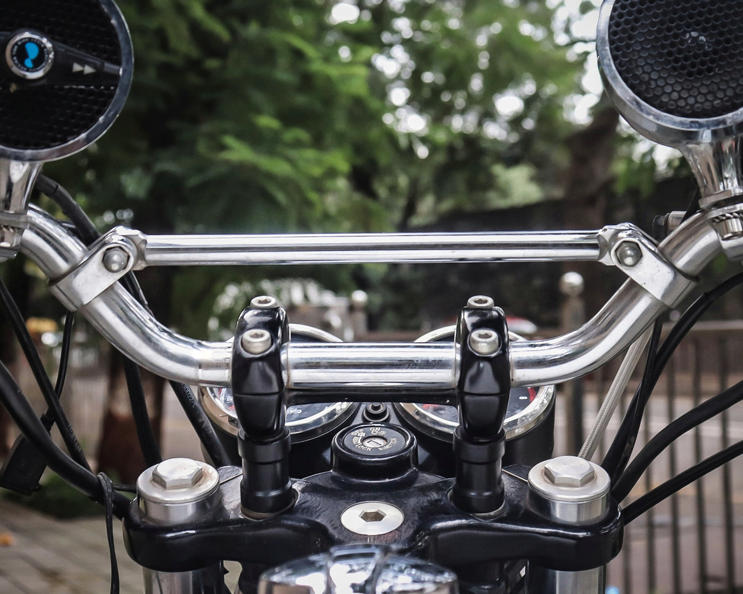 Royal Enfield Interceptor 650- Handle Bar Risers