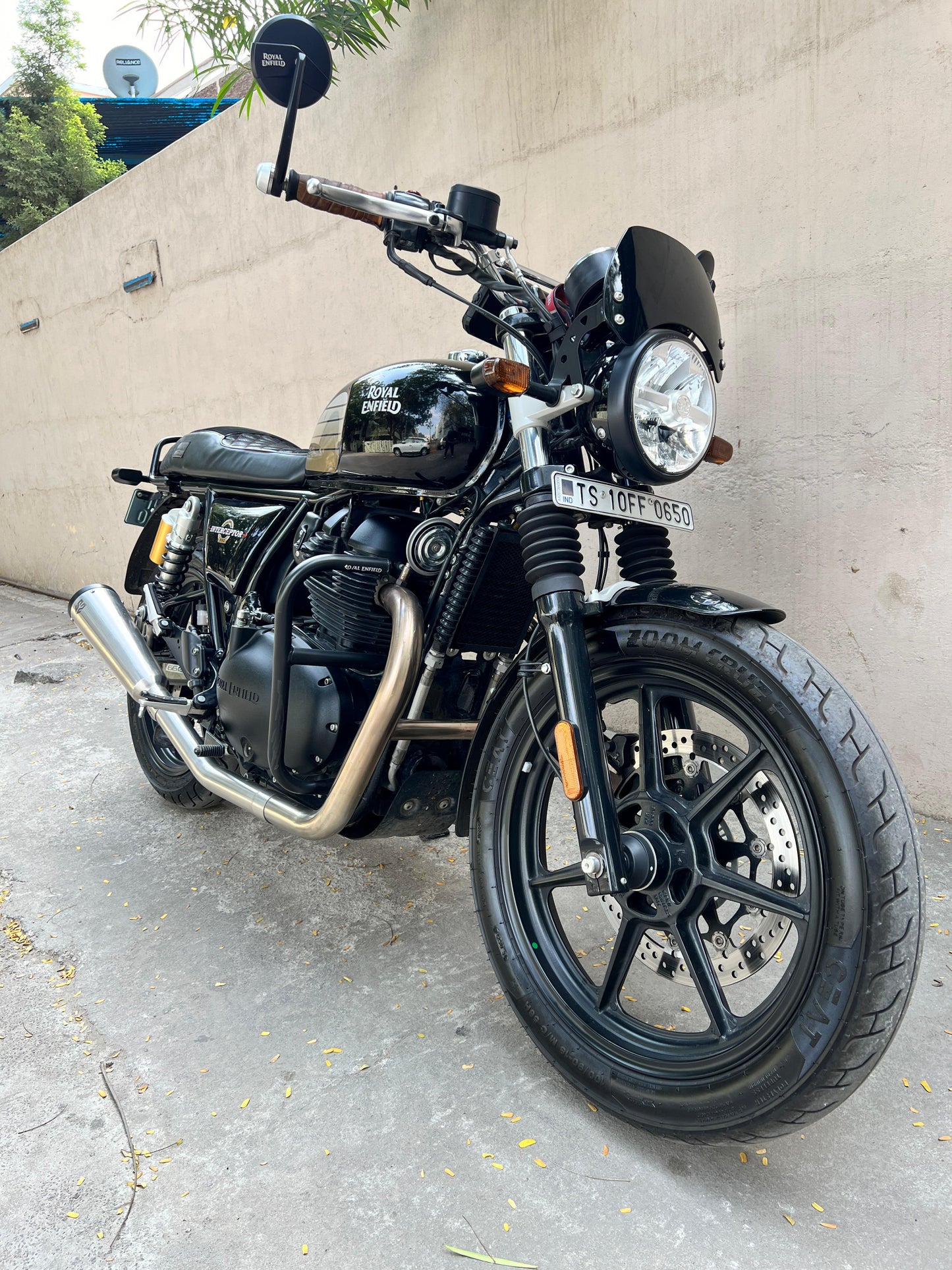 Royal Enfield 650 2 x 2 Full System Exhaust with FAT CANS - Interceptor / Continental GT