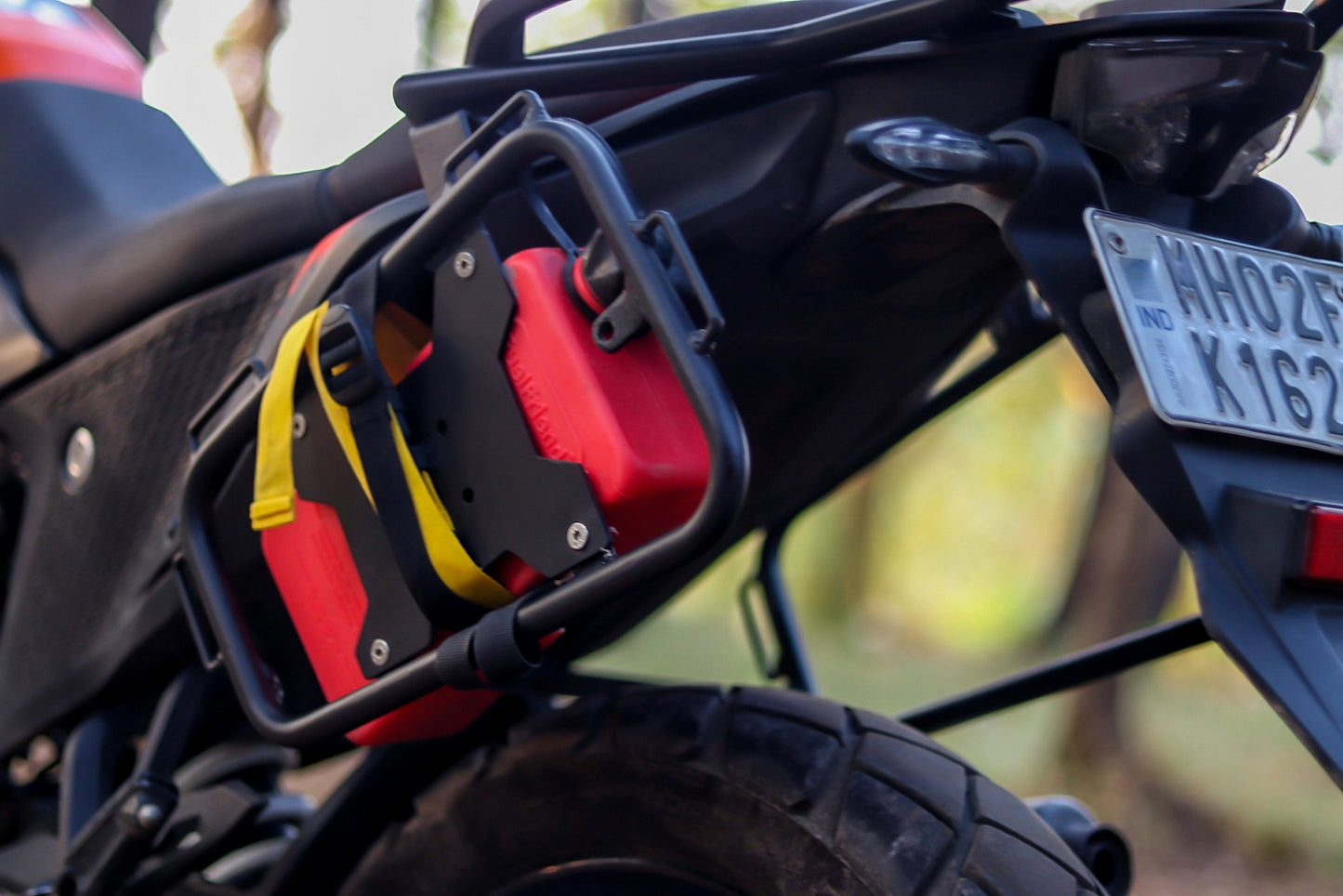 Saddle Stays with Loops & Aluminum Plate for KRM Adventure 390