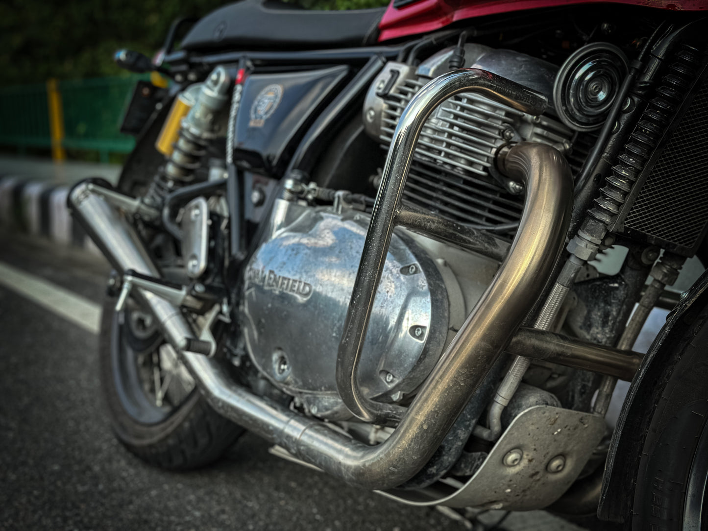Royal Enfield 650 2 x 2 Full System Exhaust with SLIM CANS - Interceptor / Continental GT